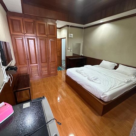 Готель Mona House Phuket Чалонг Екстер'єр фото